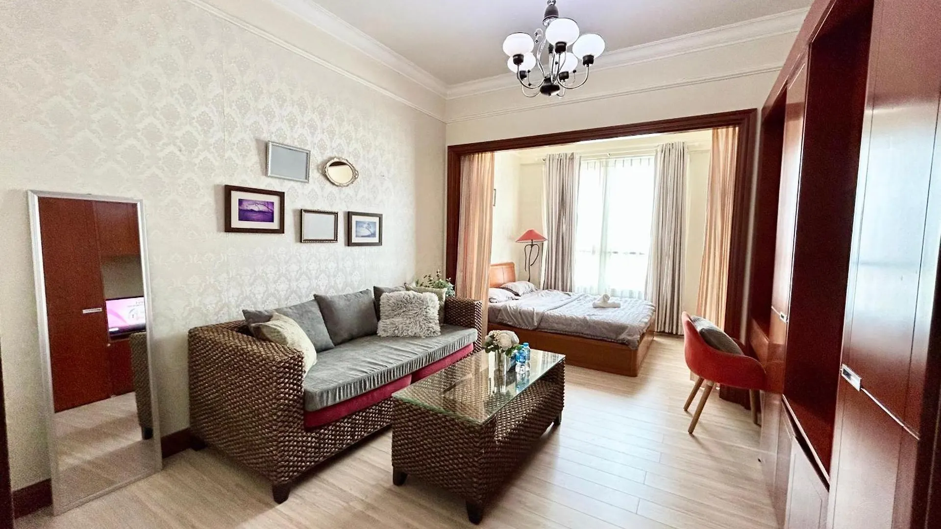 Apartment Chung Cu The Manor 2 Phong 38M2 View Lau Cao Nhin Ra Thanh Pho Ho Chi Minh City