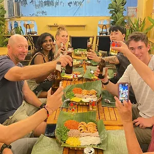 Saigon Authentic - Daily Walking Morning Tour, Fresh Daily Breakfast, Gym & Rooftop Billiard Ostello
